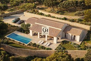Chalet in Benissa Pueblo. Villa serrallonga  gran parcela, privacidad y esencia mediterran