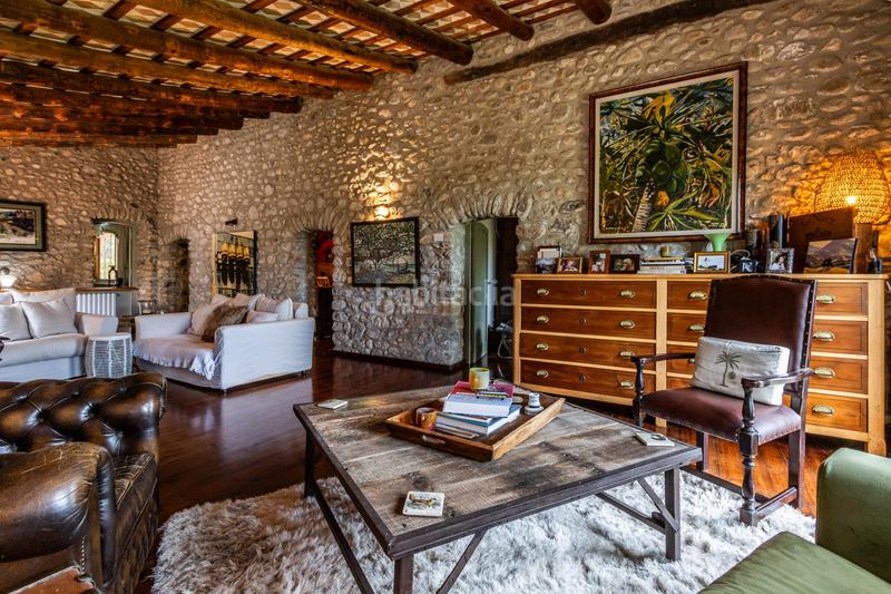 Foto 35e87715-f6ea-4b49-beb5-4fc3b2fbf3a6. Masia amb calefacció aparcament piscina a Esponellà