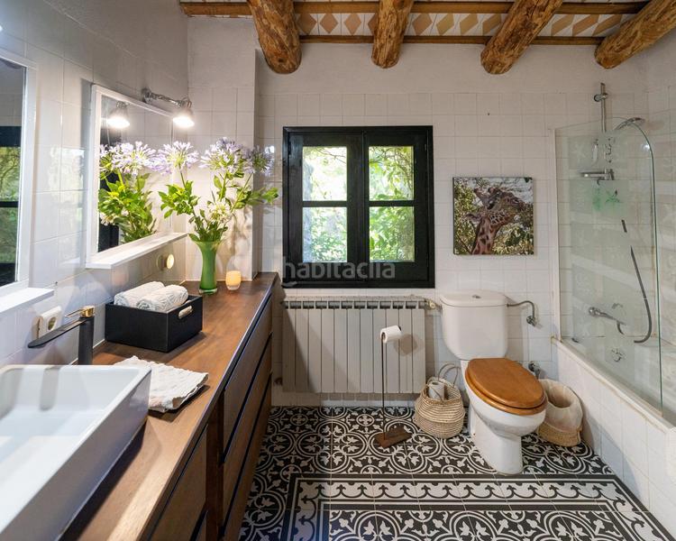 Foto fc737c9c-637f-41de-8a36-3dd595f097dc. Masia amb calefacció aparcament piscina a Esponellà