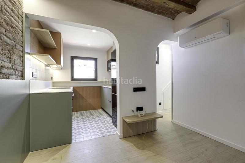 Foto 0f8fa92e-6497-498e-8470-b73465367042. Alquiler estudio encantador estudio en planta ático a estrenar en gracia en Barcelona