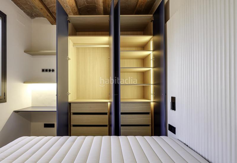 Foto 3f9b92ba-1987-489e-a7f2-b48d7f079875. Alquiler estudio encantador estudio en planta ático a estrenar en gracia en Barcelona