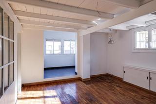 Attique à De cornet i mas 29. Ático dúplex en sarriá