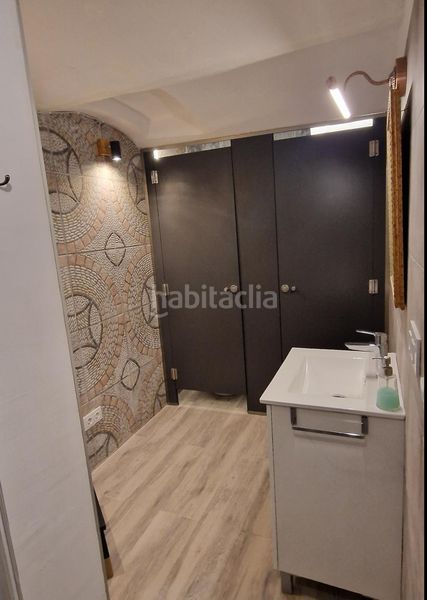 Foto ee312462-813d-4769-8d83-76a639182301. Edifici a Raval Barcelona