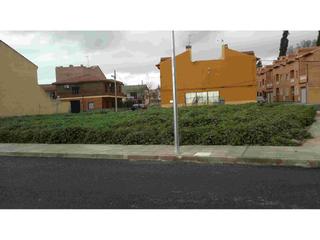 Terreny residencial  Calle de la torre. Terreno para construccion de viviendas en azucaica