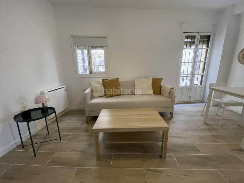 Foto c1aa018d-9c44-4b0c-ba6e-e6656df020b9. Alquiler piso apartamento al lado de la plaza de zocodover en Toledo