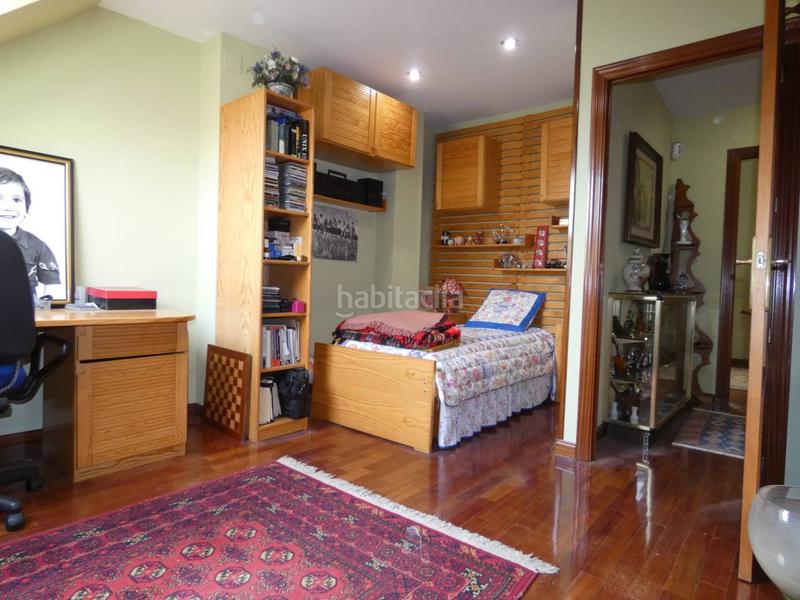 Foto ce2f6962-85a8-46a9-b296-256c5e2812bd. Duplex avec chauffage parking dans Avenida Europa-San Antón Toledo