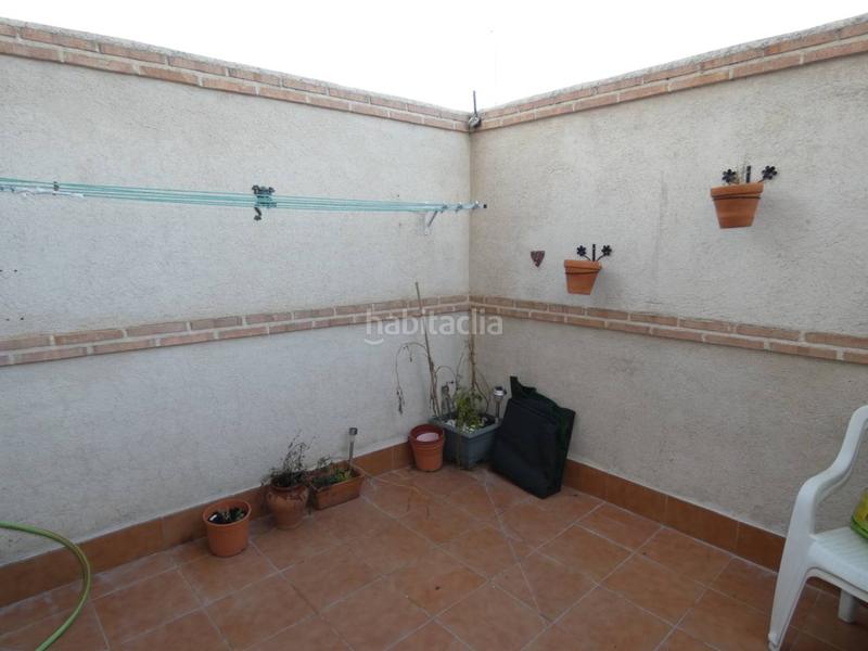 Foto 1cd0b1bc-a3d7-4ecf-81ad-e1ced0de3c34. Rent apartment with heating parking in Mocejón