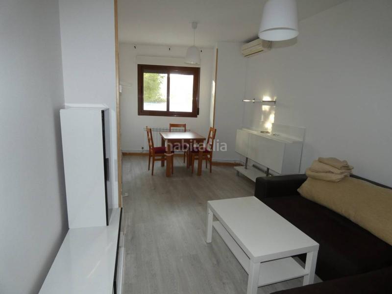 Foto b70353a6-65a1-460c-837f-7c7a34fc6a68. Rent apartment with heating parking in Mocejón