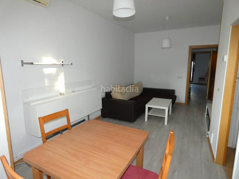 Foto c75fb8ad-11ba-4a8a-9148-b60cebeda898. Rent apartment with heating parking in Mocejón