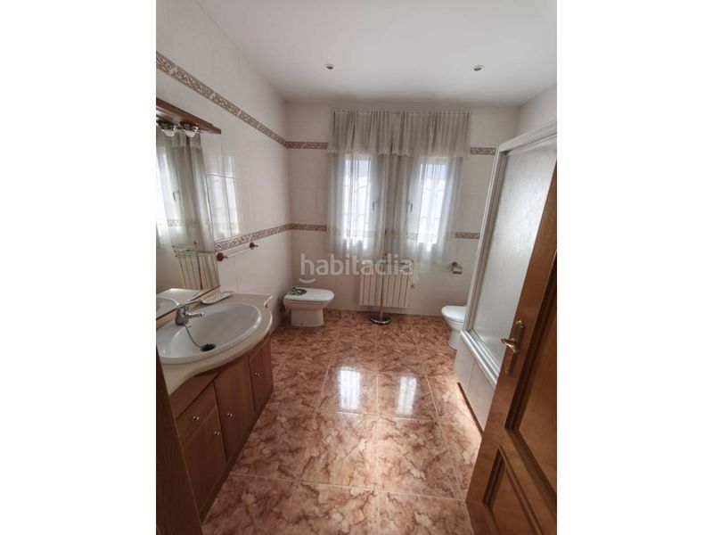 Foto bbf6b924-e91a-41e9-94fa-bbe89613642c. Casa a calle quirós 5 a Ajofrín