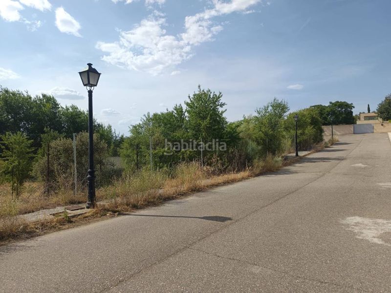 Foto b9ef33bc-766c-4c75-b05a-406239c67341. Residential plot in Los Cigarrales-La Bastida Toledo