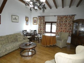 Casa adossada  Calle madrid. Venta de townhouse en olías del rey