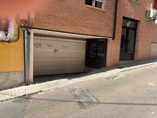 Car parking in Calle Canteros