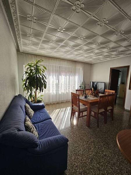 Foto 32cea0df-5118-46a0-985b-b0cb92100071. Pis a Catarroja