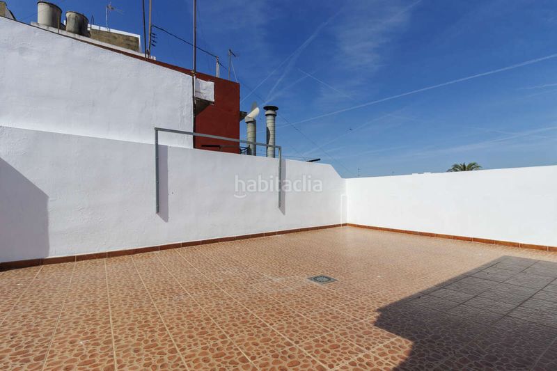 Foto 660ae5d6-72ad-475b-9d81-9d1af843b3f9. Casa amb aparcament a Catarroja