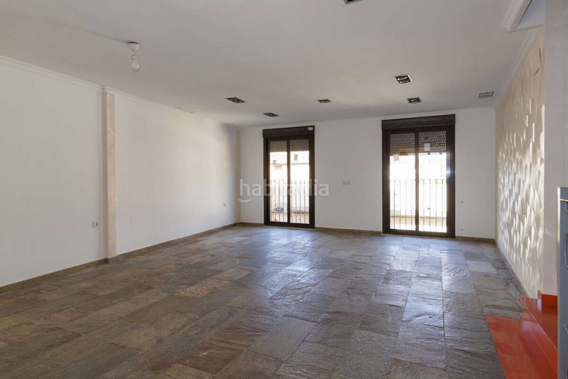 Foto 6d68bd96-8660-40c2-a1d4-91194eb3b8b1. Casa amb aparcament a Catarroja