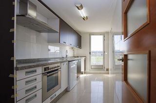 Flat in Emperador