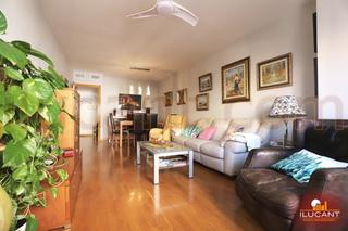 Appartement à Campoamor. Oportunidad cerca mercado central