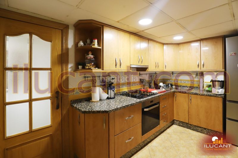 Foto 0762b2a5-d382-4e99-931b-b83f1fd6c1ec. Pis a Carolinas Bajas Alicante