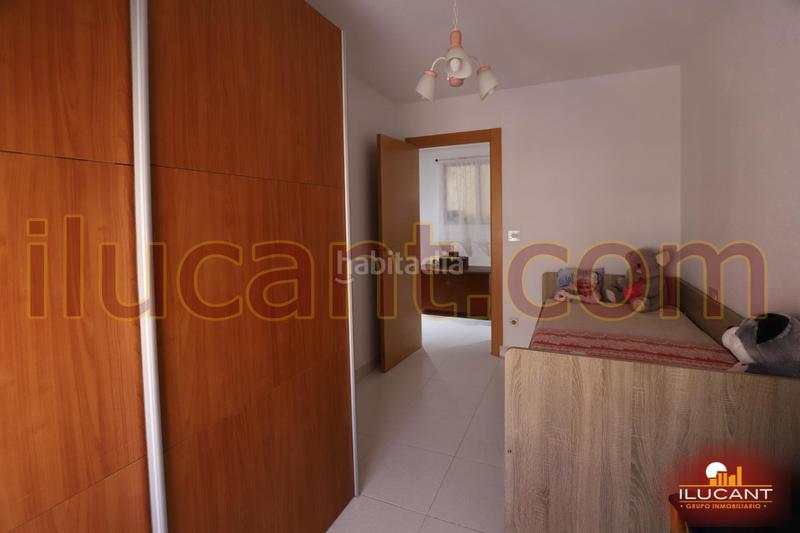 Foto cb04b937-1dbe-4463-aef4-86c49a2e7fb6. Piso en Campello Pueblo Campello (el)
