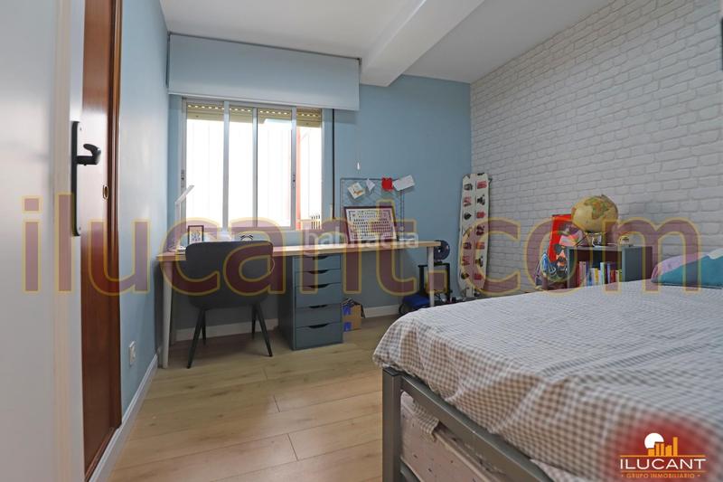 Foto b45317c9-6222-44b7-b38b-8425688f305b. Piso en Mercado Alicante