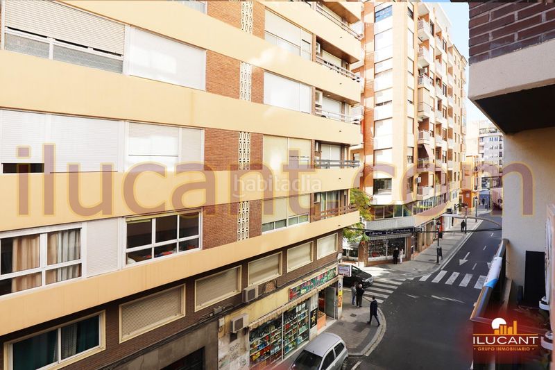 Foto 28f39d22-0753-4dac-9352-8c19d06bd7be. Pis a Mercado Alicante