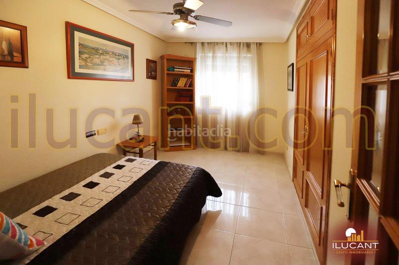 Foto 84060f38-52ba-4593-9e05-f83c286db5d4. Chalet espectacular chalet, urbano, 3 plantas, piscina. urb. La Huerta. en Mutxamel