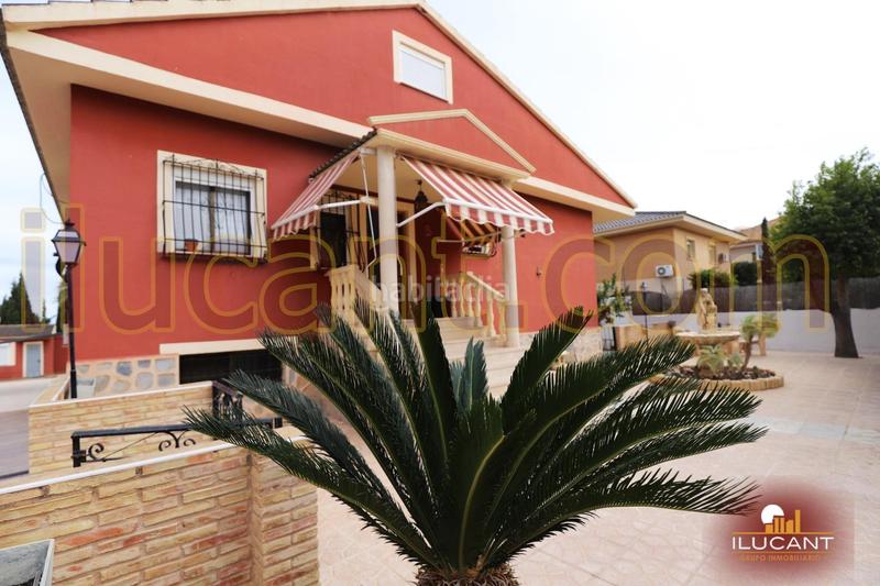 Foto e83140c7-f54e-41bd-b77d-d8117929372a. Chalet espectacular chalet, urbano, 3 plantas, piscina. urb. La Huerta. en Mutxamel