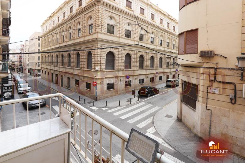 Foto bc853ec9-5fc6-43f3-8c8c-aa70427f0e92. Appartement dans Barrio del Centro Alicante