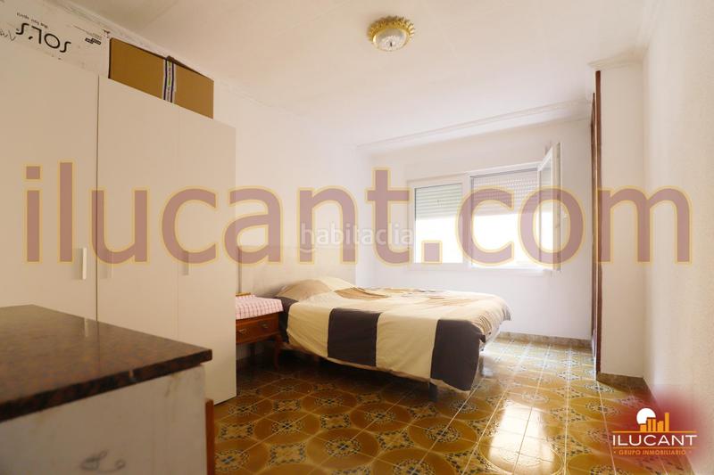 Foto 17dc3b40-90c3-4146-8f27-4ec57562c3e1. Piso en Barrio del Centro Alicante