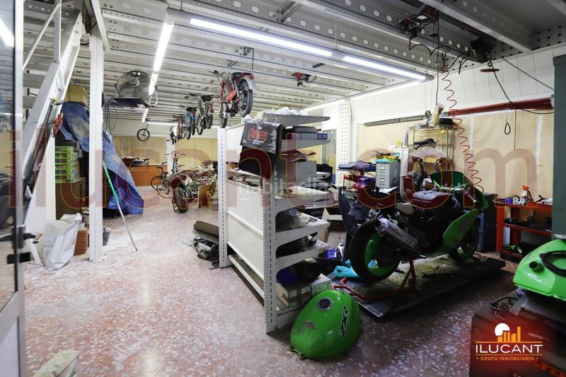 Foto b0835312-8353-4c33-b82c-d46c50e31d10. Local comercial a Divina Pastora Alicante