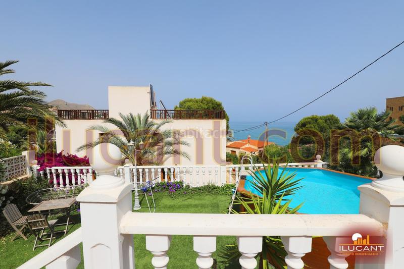 Foto 4b4271dd-28b7-4198-a7b1-cfaca211887b. Chalet espectacular chalet vistas al mar opcion de compra en Campello (el)