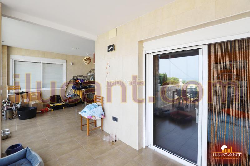 Foto f3239dfe-4045-4ff4-90e0-eb25cd193762. Chalet espectacular chalet vistas al mar opcion de compra en Campello (el)