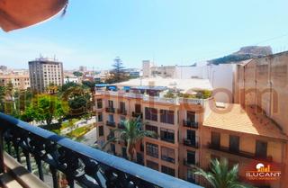 Appartamento in Mercado. Luminosobalcón calderon de la barca zona mercado