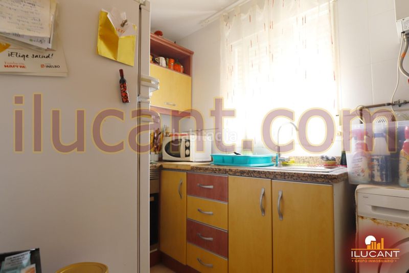 Foto 7a0b4f32-c582-4b29-be11-c2af75cb1b1c. Casa amb calefacció a Divina Pastora Alicante