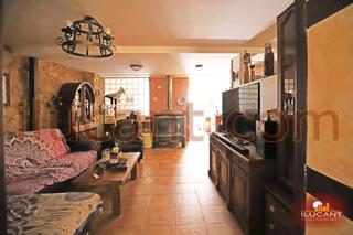 Maison à Carolinas Altas. Carolinas altas  espectacular casa en 2 plantas  casita invitado