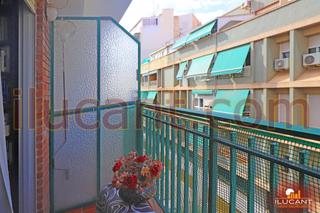 Etagenwohnung in Carolinas Bajas. Nou doctubre  luminoso con terraza