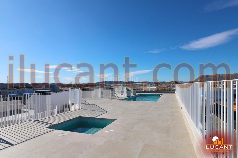 Foto a618882f-06fe-43b0-8caa-7bc40c9ba78c. Pis amb piscina a Florida Baja Alicante