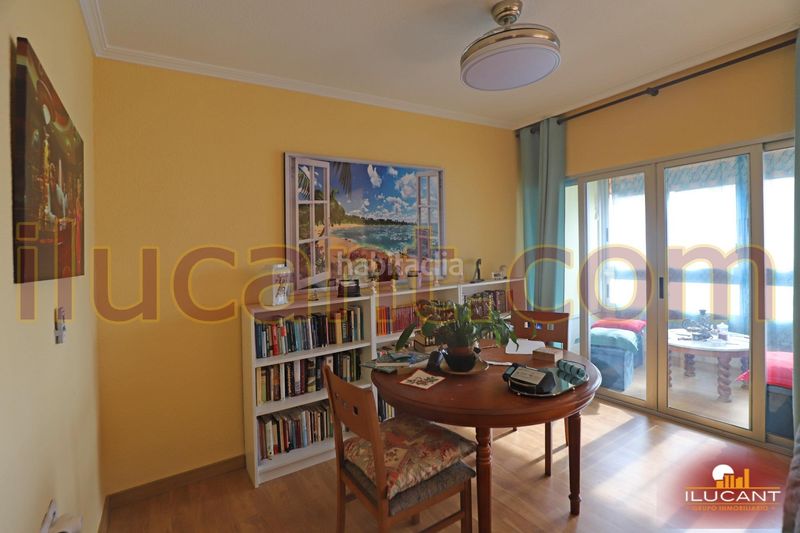 Foto b2e44233-931d-4243-9caa-624259c19b69. Piso emblematico representantes exteriorluminoso vistas al paisaje en Alicante