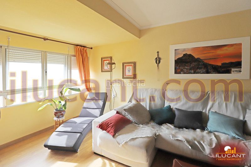 Foto efe03db5-20a6-48cf-b1be-032124c218e8. Pis a Campoamor Alicante