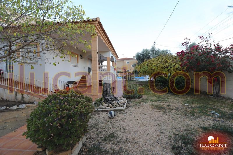 Foto 66899dfa-ebca-467b-999d-45ab291faaf9. Xalet amb aparcament piscina a Almajada-Ravel Mutxamel