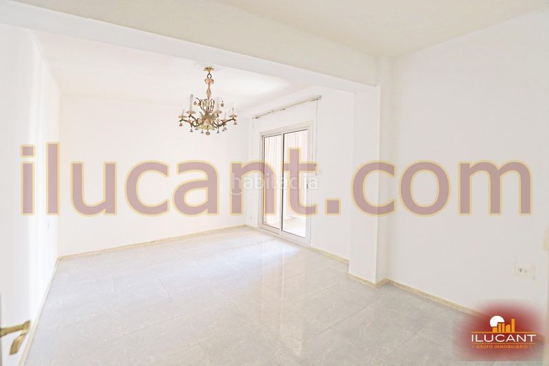 Foto a2a4575e-05b2-4bb0-b6fa-39ee9a71a623. Pis a Benalúa Alicante