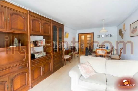 Foto 1446df2d-f850-4cde-bee8-dd828432a2bd. Pis amb aparcament a Raval Roig - Virgen del Socorro Alicante