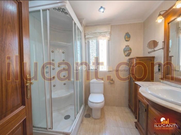 Foto 49dcb3f1-c237-4962-928c-3c8b14cfe2b0. Pis amb aparcament piscina a Babel Alicante