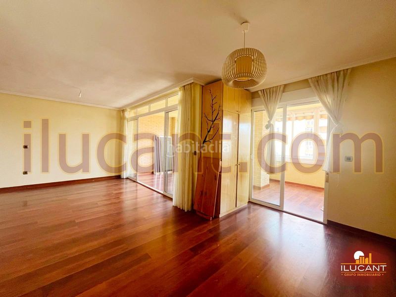 Foto df63cf85-83e7-4d08-ba25-a5045916bcf2. Pis amb aparcament piscina a Babel Alicante