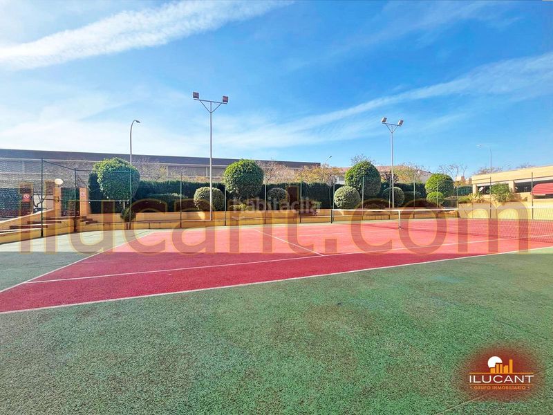 Foto eebbe275-6a00-40b7-bb7b-facf1aef72f5. Pis amb aparcament piscina a Babel Alicante