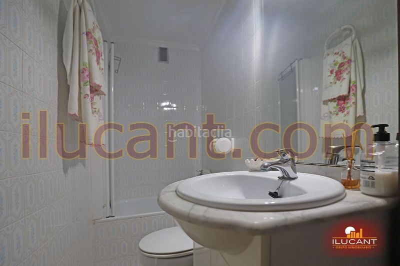 Foto 093a6d1c-77c2-4005-9577-292a35cbbf23. Pis amb aparcament a Santo Domingo Alicante