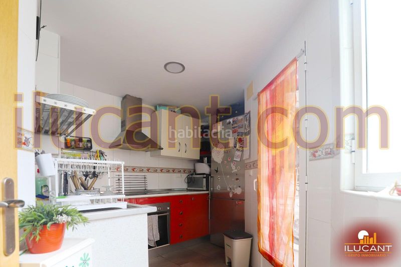 Foto 975a3c1d-6e7e-40ea-95cf-151694f7b00d. Pis a Carolinas Bajas Alicante