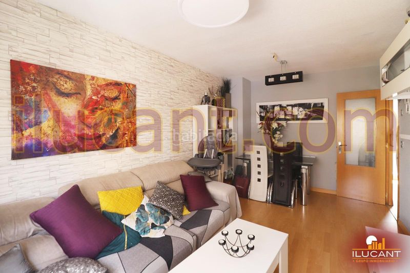 Foto c1f62160-e732-44e7-a1de-4839a5835dd8. Pis a Carolinas Bajas Alicante