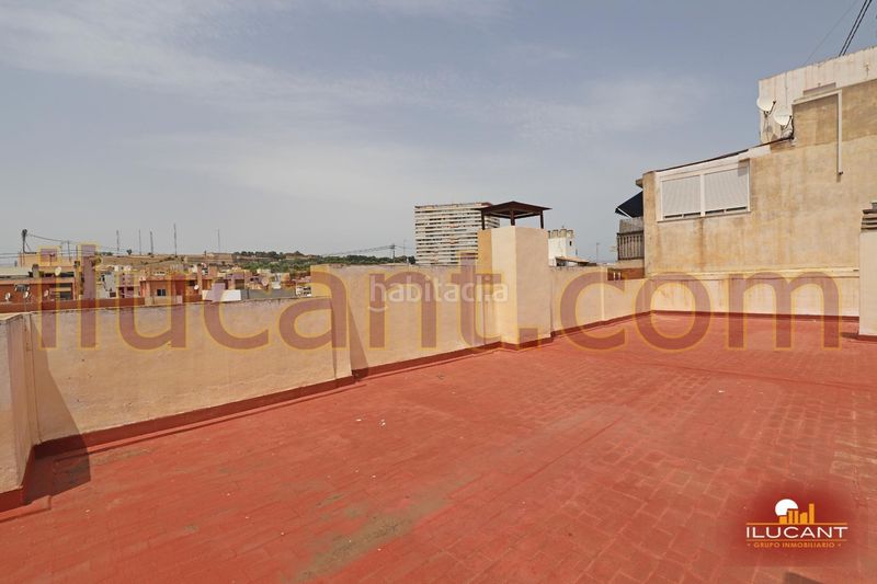 Foto 087088d8-88a4-4ec4-a9f2-26826213c9c9. Pis a Mercado Alicante